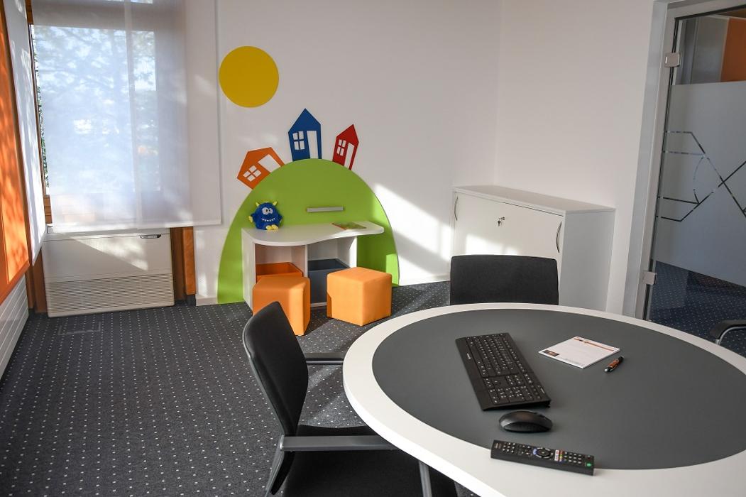 Raiffeisenbank Neustadt, Geschäftsstelle St. Katharinen, Linzer Straße in St. Katharinen (Landkreis Neuwied)