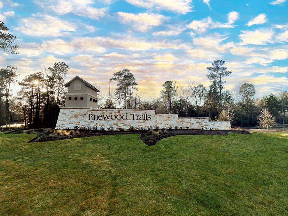 LGI Homes - Pinewood Trails Logo