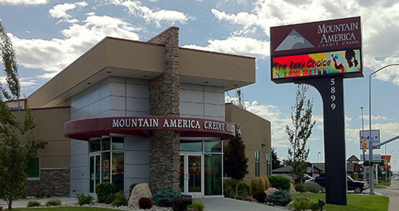 Mountain America Credit Union - Murray: State Street Logo
