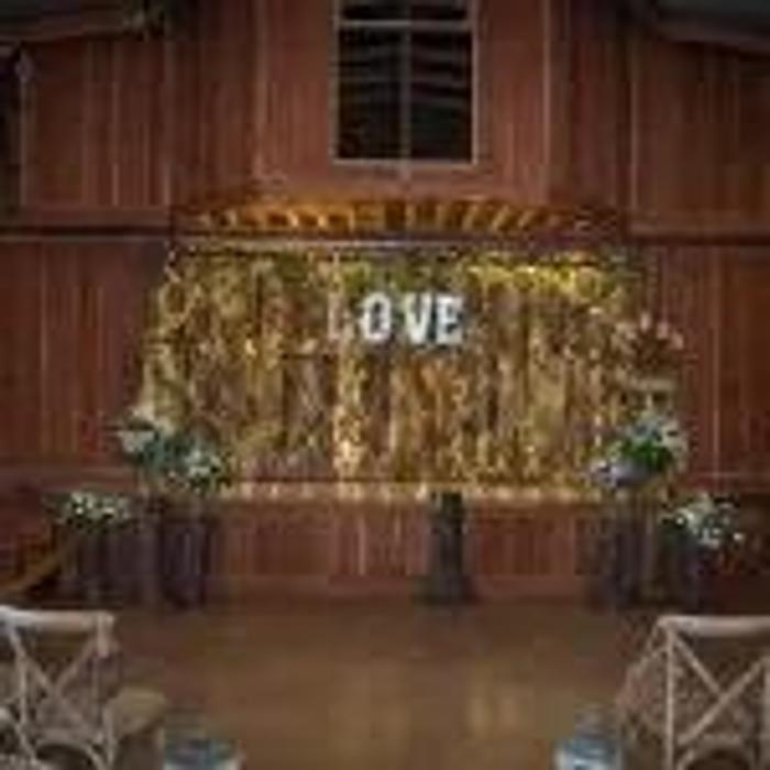 Twisted Ranch Weddings - Bertram, TX