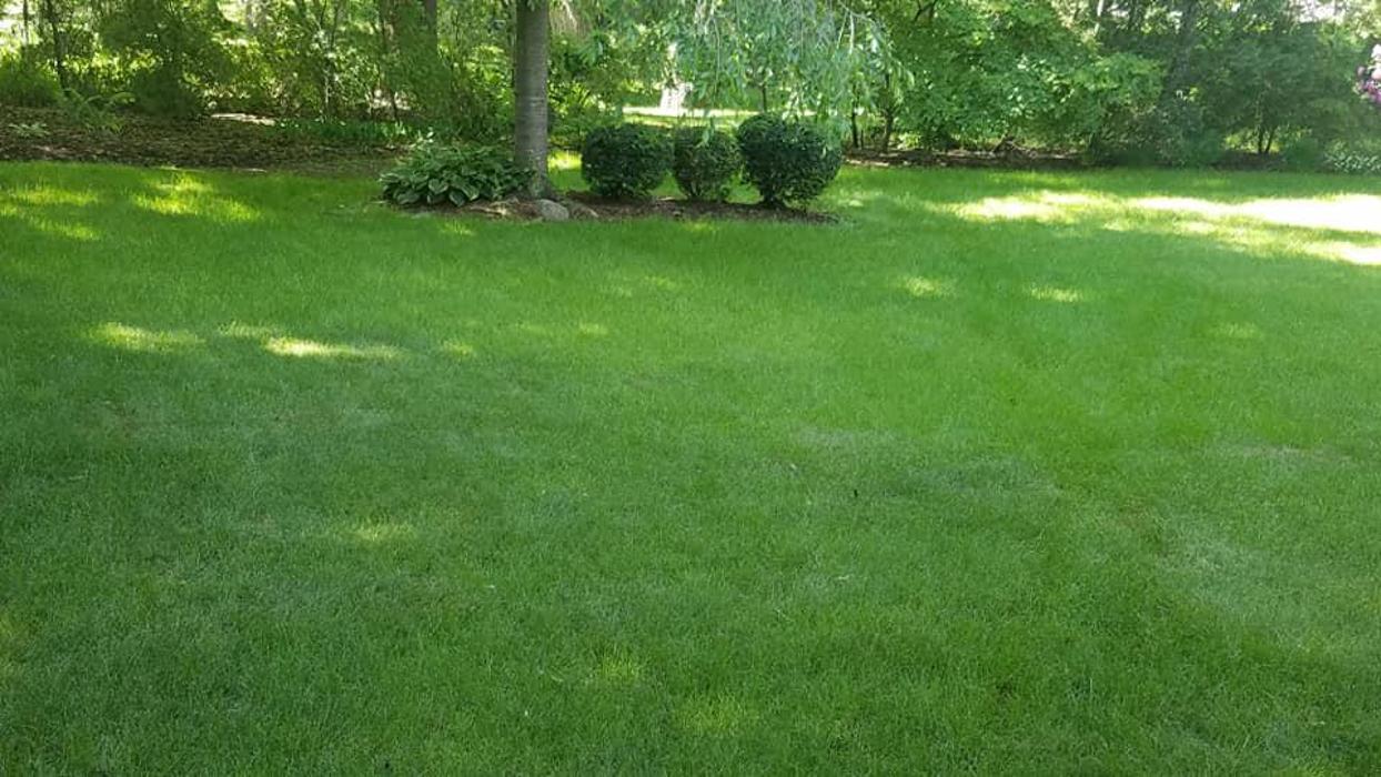 S & R Landscape and Snow Plowing - Niagara Falls, NY