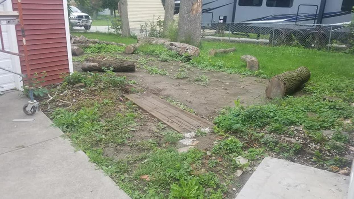 S & R Landscape and Snow Plowing - Niagara Falls, NY