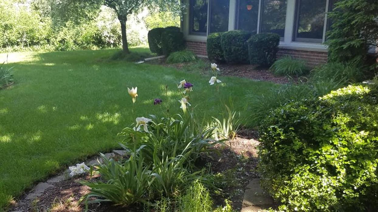 S & R Landscape and Snow Plowing - Niagara Falls, NY