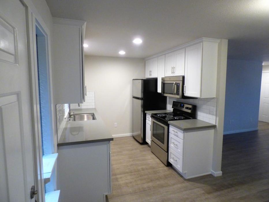 B.B. Contracting, LLC - Bremerton, WA