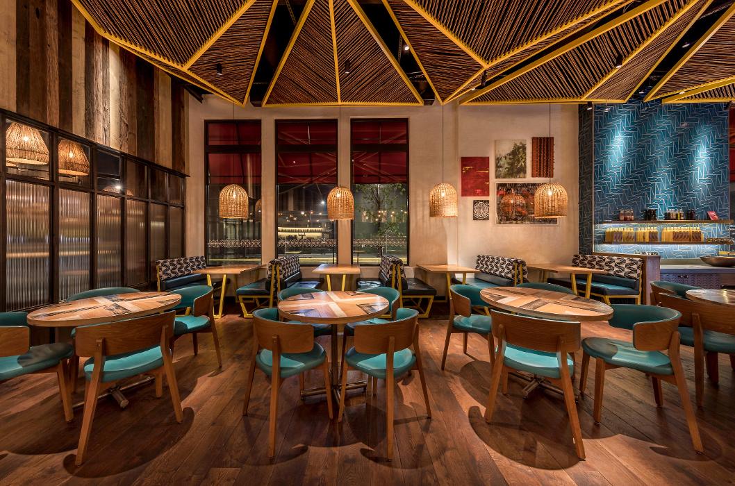 Nando's PERi-PERi Image