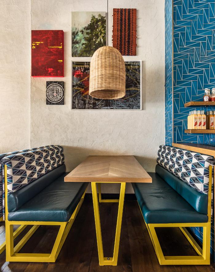 Nando's PERi-PERi Image