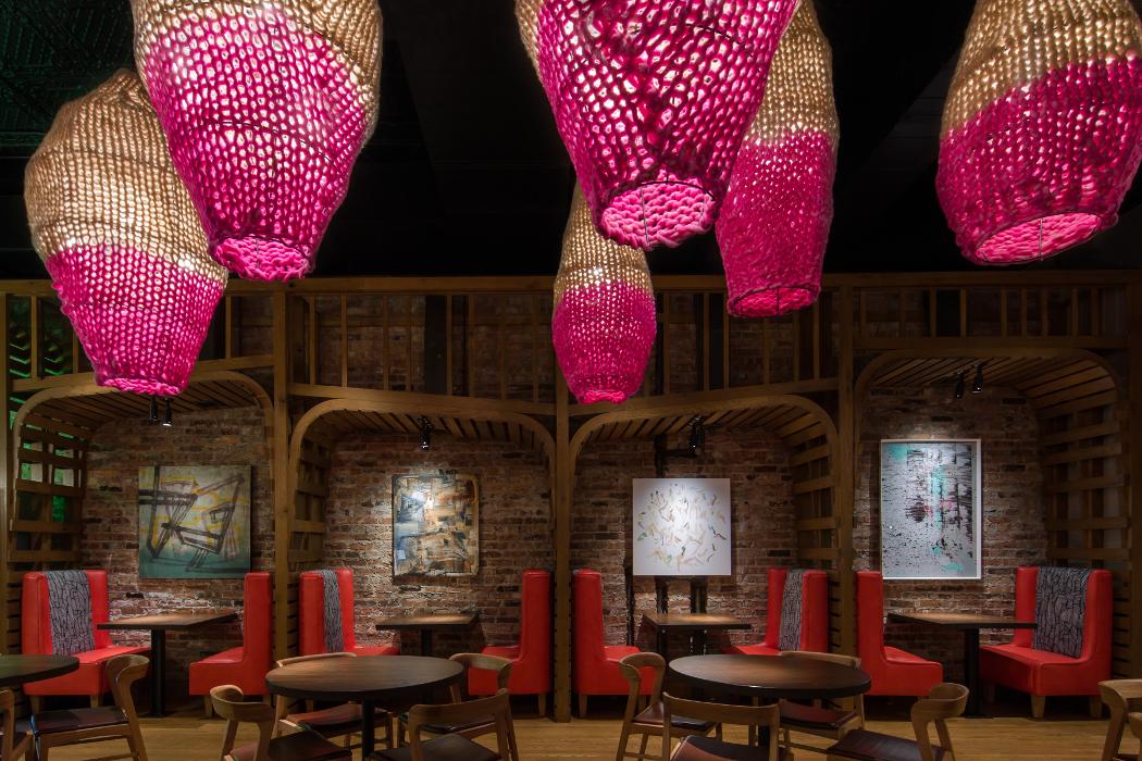 Nando's PERi-PERi Image