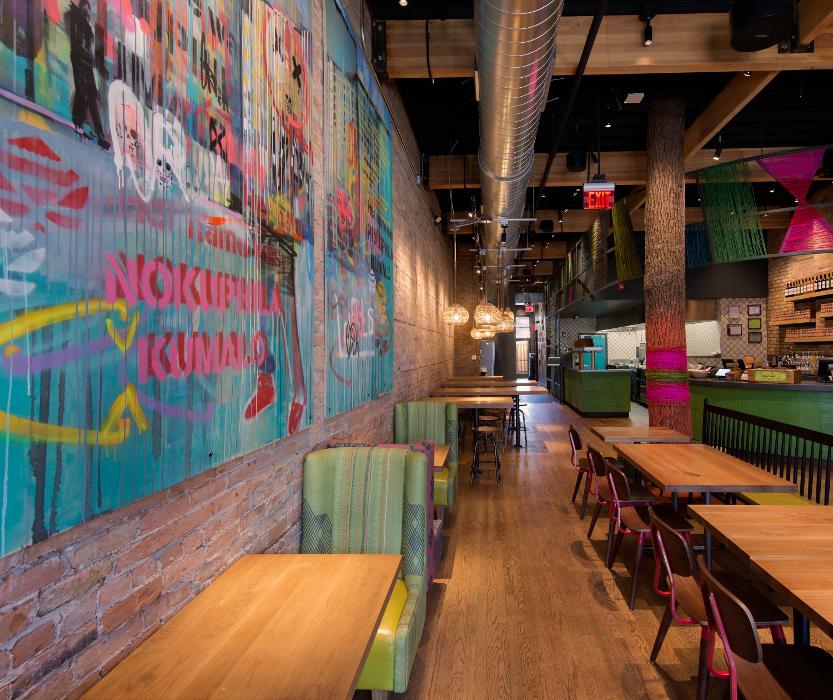 Nando's PERi-PERi Image