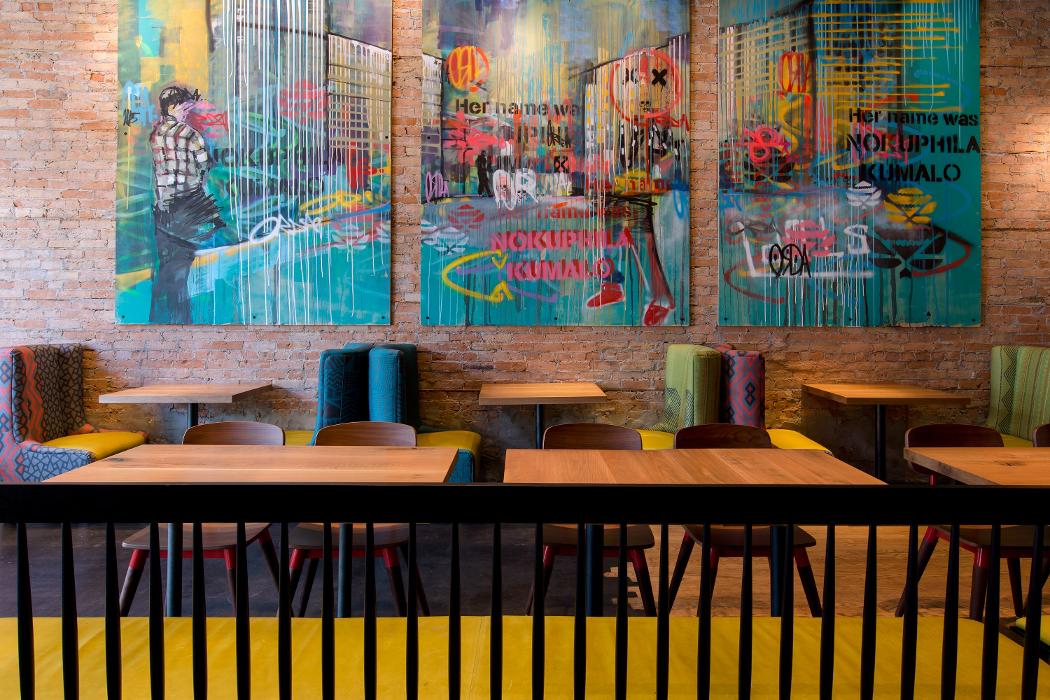 Nando's PERi-PERi Image