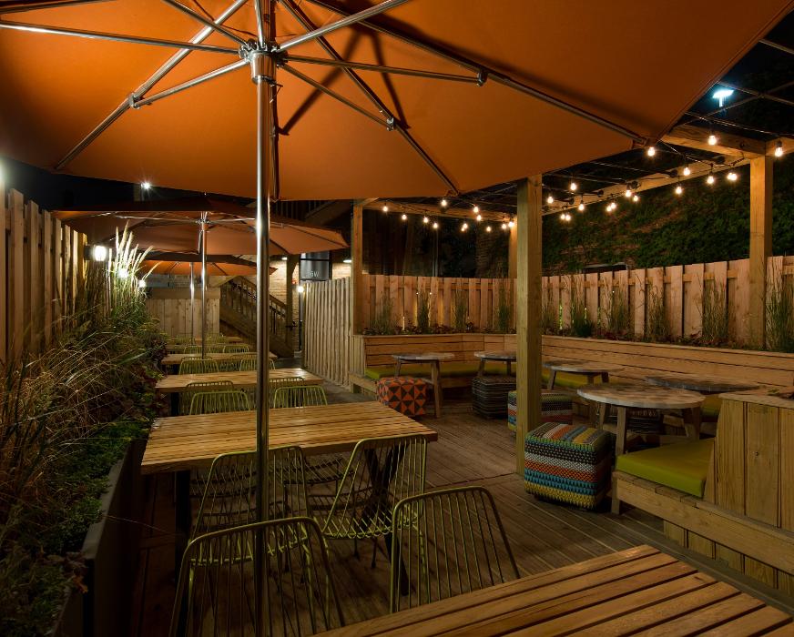 Nando's PERi-PERi Image