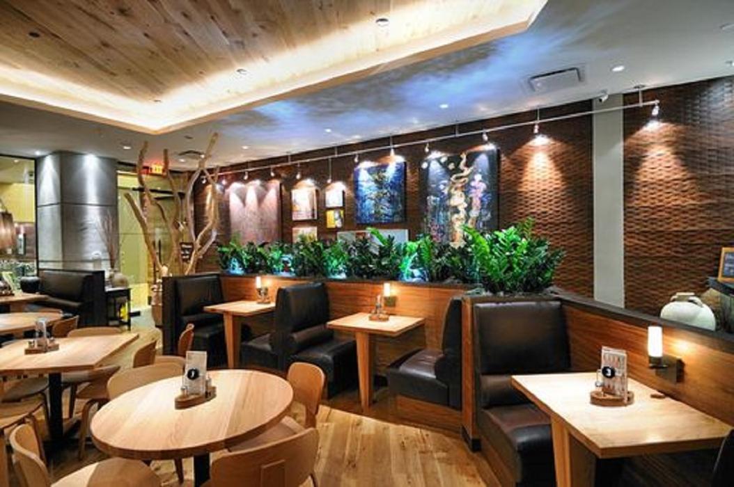 Nando's PERi-PERi Image