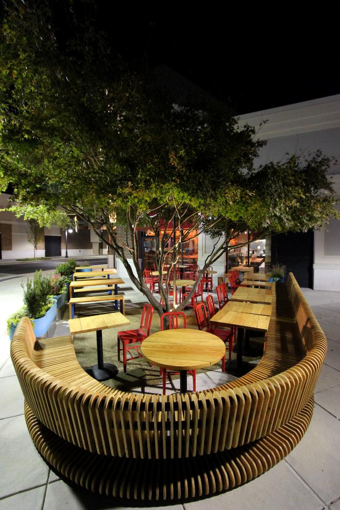 Nando's PERi-PERi Image