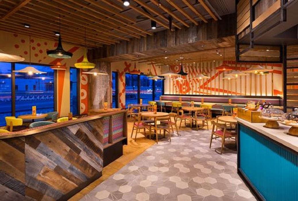 Nando's PERi-PERi Image