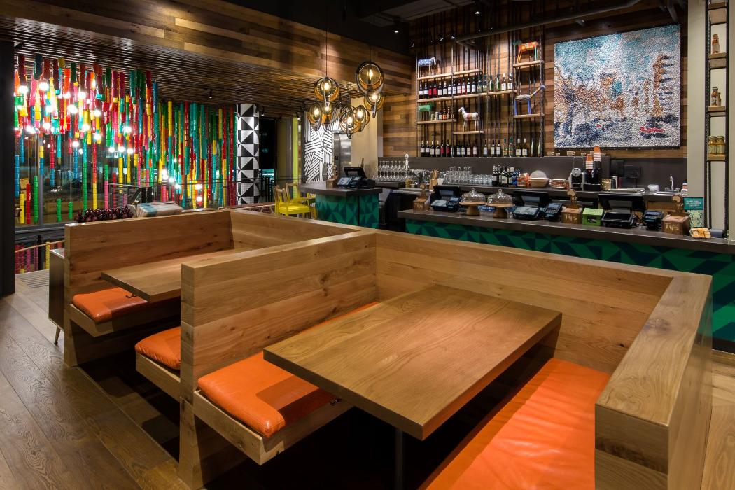 Nando's PERi-PERi Image