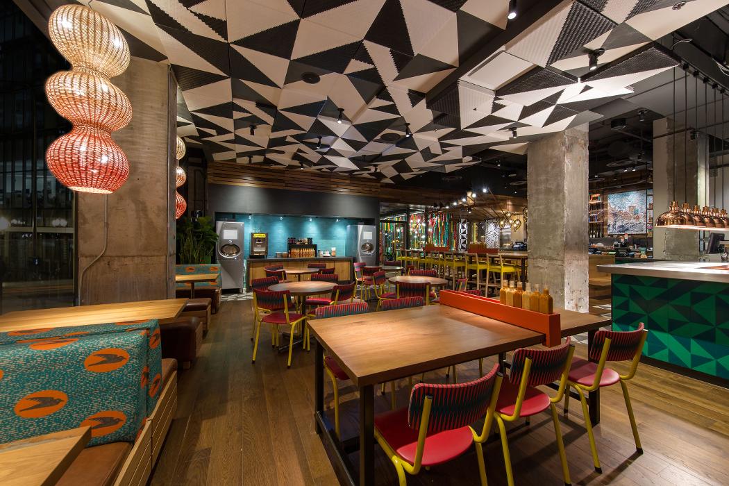 Nando's PERi-PERi Image