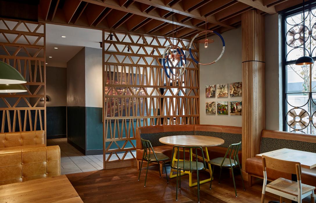 Nando's PERi-PERi Image