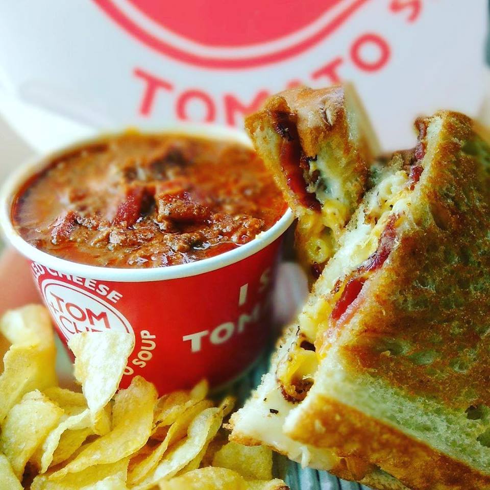Tom & Chee Image