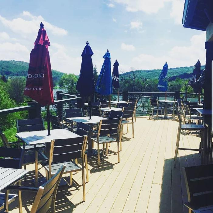 The Greene Turtle Sports Bar & Grille - McHenry, MD