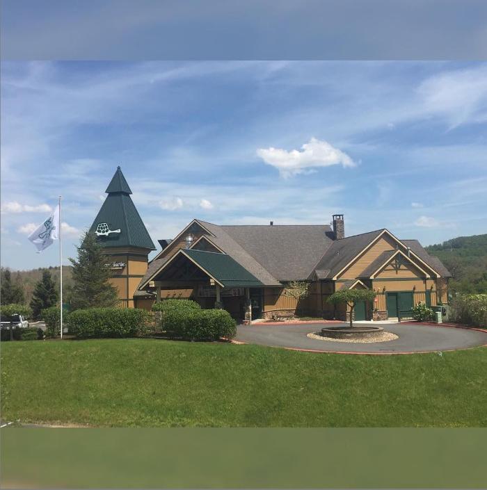 The Greene Turtle Sports Bar & Grille - McHenry, MD