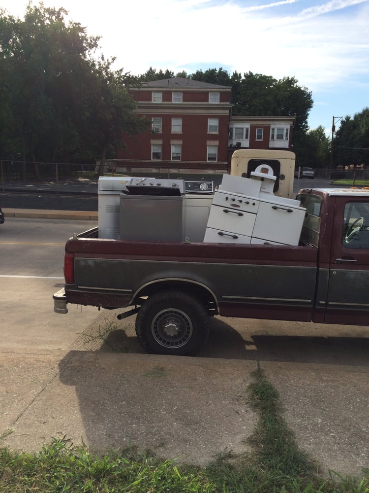 Aaron's Hauling Image