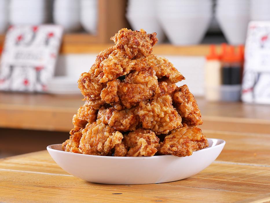 骨付鳥、からあげ、ハイボール がブリチキン。高田馬場店