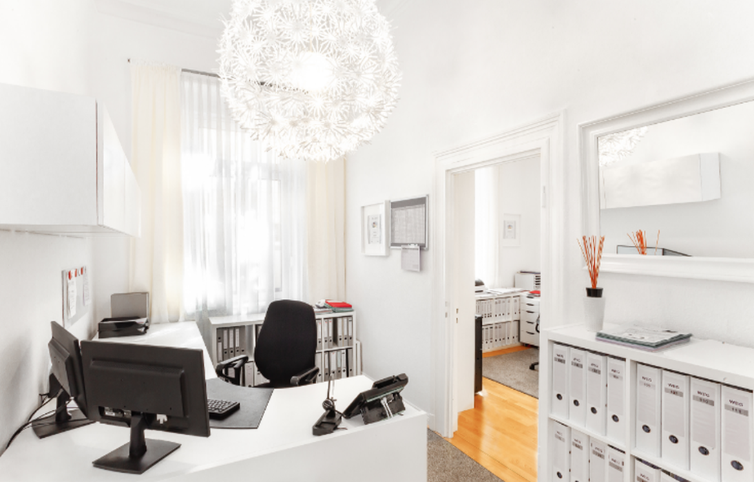 Hausverwaltung Elke Siry, Breite Straße in Bonn