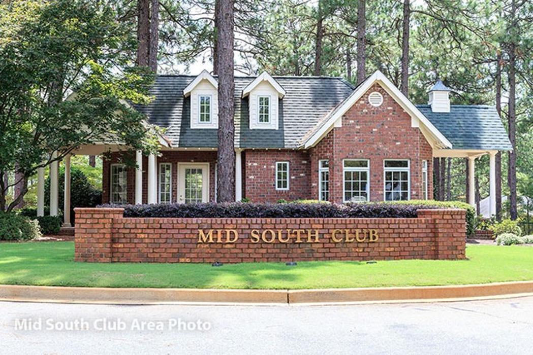 CLOSED - Eagle Point Cottages at Mid South Club, an Epcon Community - Southern Pines, NC