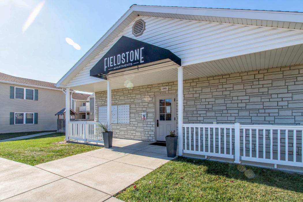 Fieldstone Place - Lincoln, NE