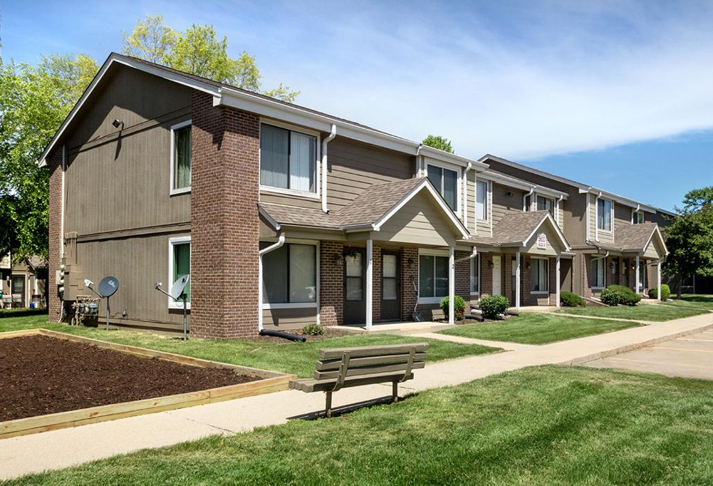 Crystal Ridge Apartments - Davenport, IA