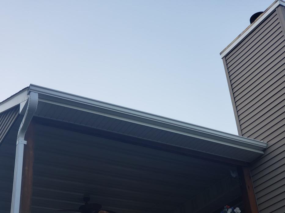 AMERICAN GUTTER | Gutters & Leaf Guards | Roof Repairs & Replacements - Saint Charles, MO