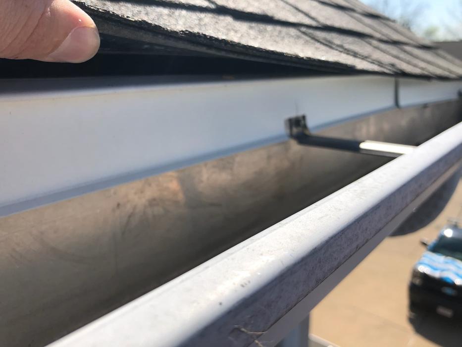 AMERICAN GUTTER | Gutters & Leaf Guards | Roof Repairs & Replacements - Saint Charles, MO