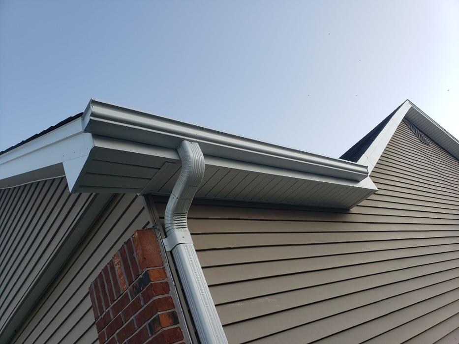 AMERICAN GUTTER | Gutters & Leaf Guards | Roof Repairs & Replacements - Saint Charles, MO