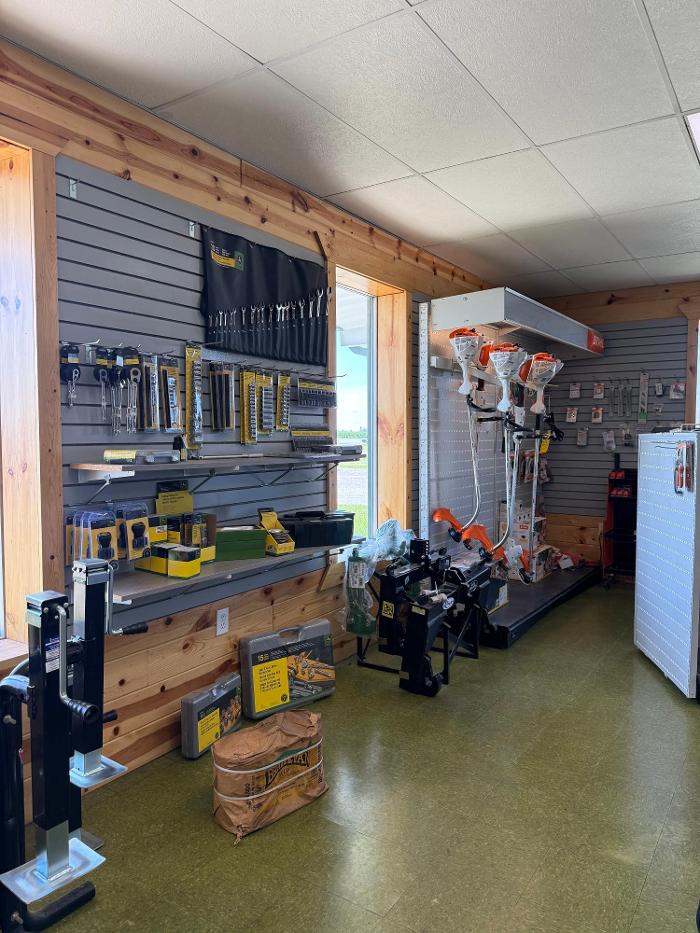 Sinclair Tractor - Centerville, IA