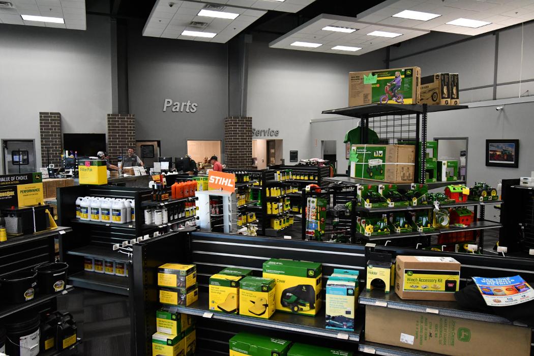 United Ag &amp; Turf Logo