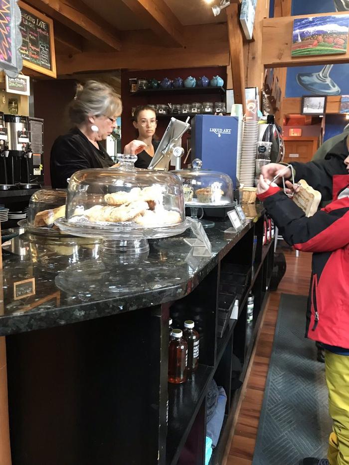 Liquid Art Restaurant Image