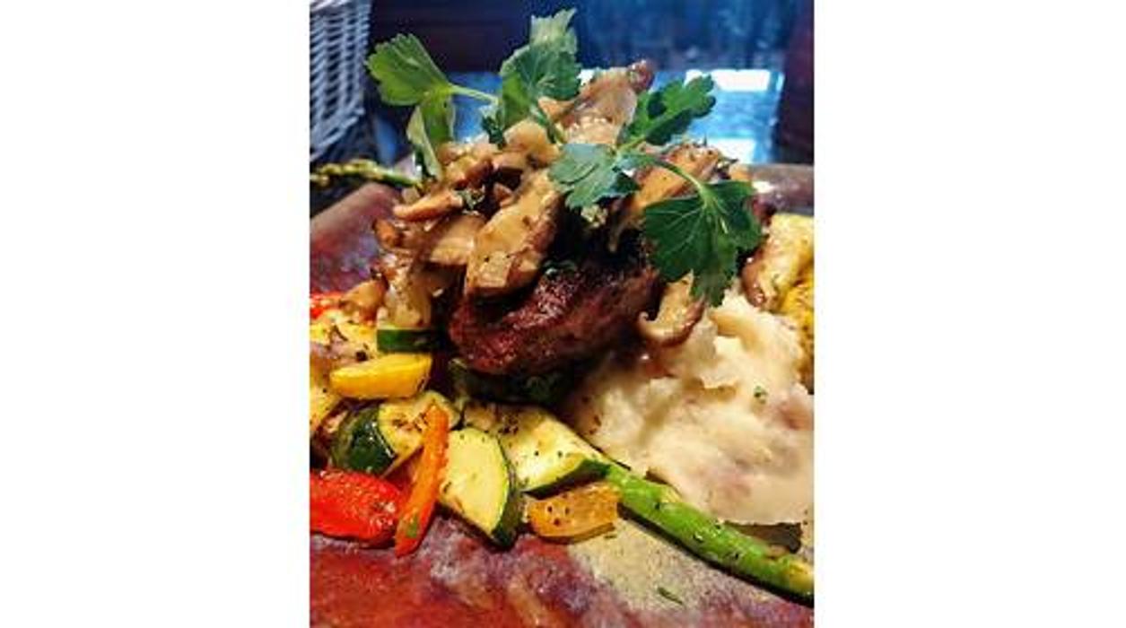 Liquid Art Restaurant Image