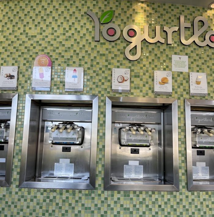 Yogurtland Huntington Beach - Huntington Beach, CA