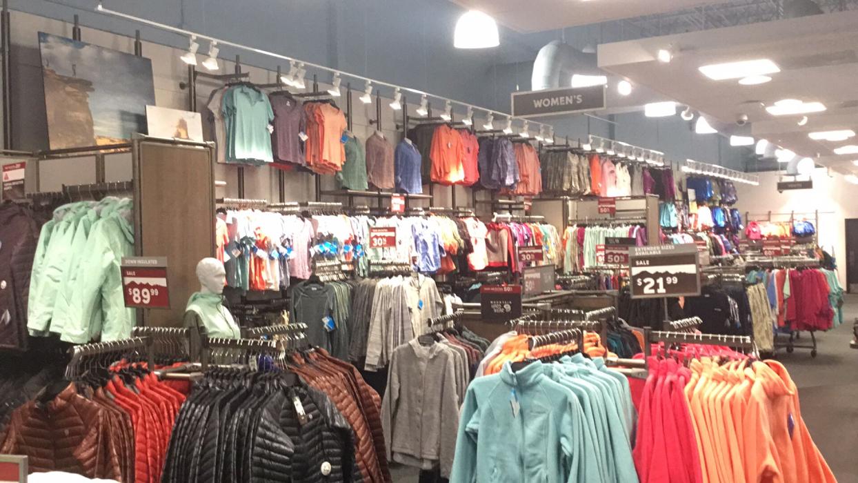 Columbia Factory Store - Auburn, WA