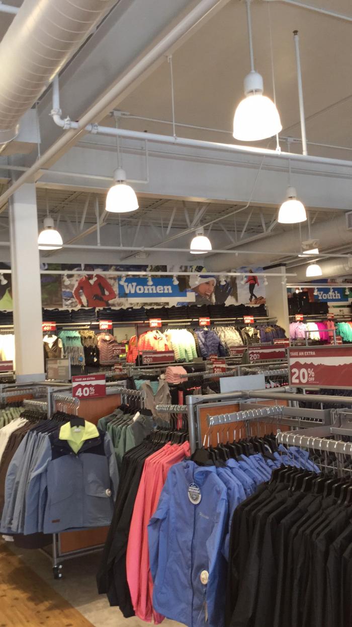 Columbia Factory Store - Gettysburg, PA