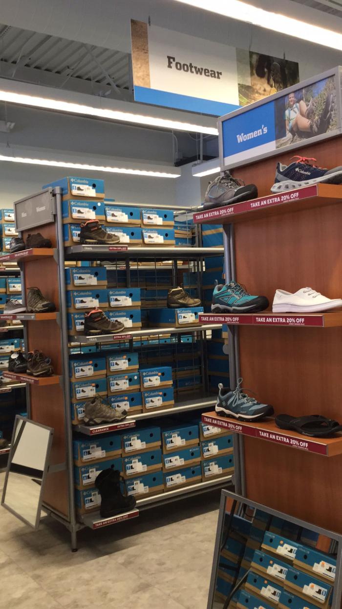 Columbia Factory Store - Gettysburg, PA