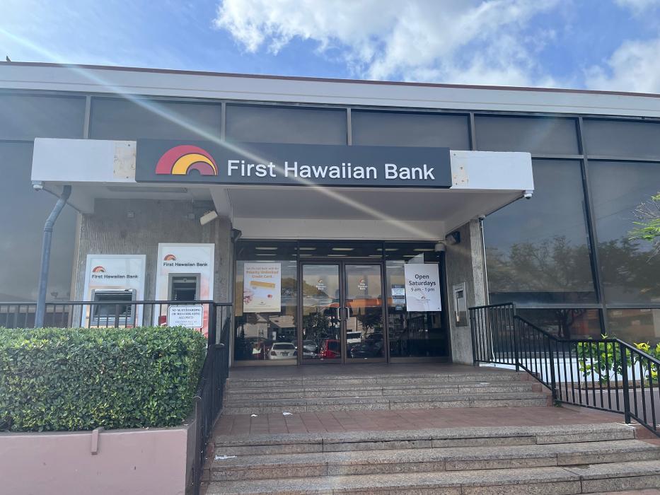 First Hawaiian Bank Waipahu Branch Image