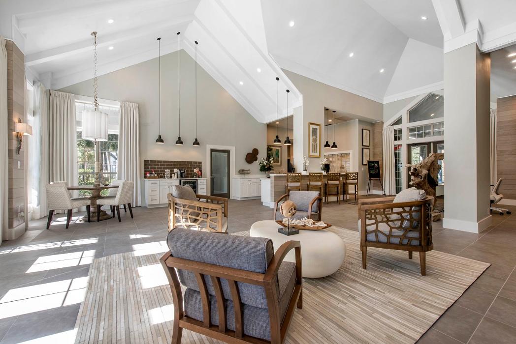 Radius Palms - Tampa, FL