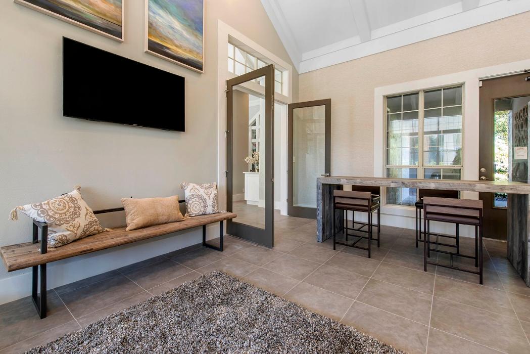 Radius Palms - Tampa, FL