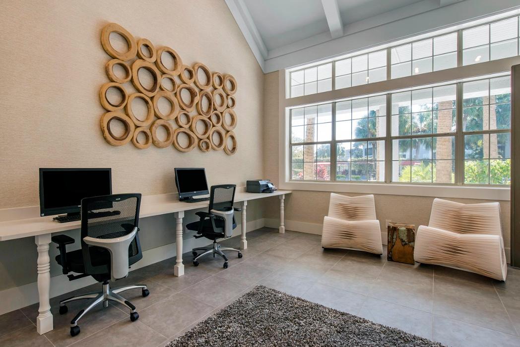 Radius Palms - Tampa, FL