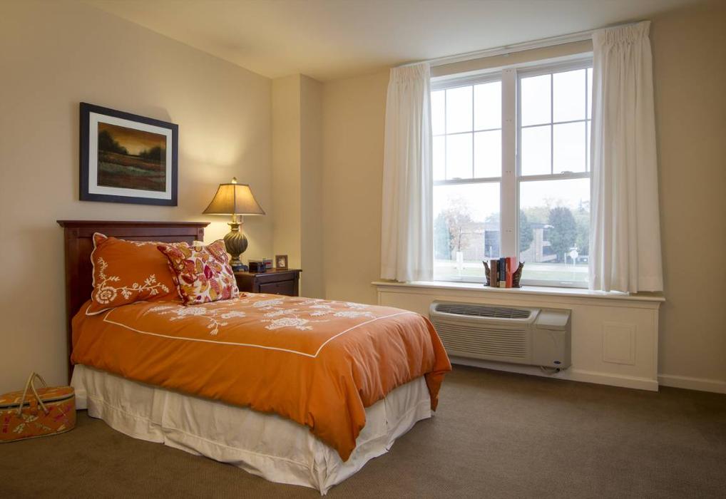 Sunrise of Bloomfield Hills - Bloomfield Hills, MI