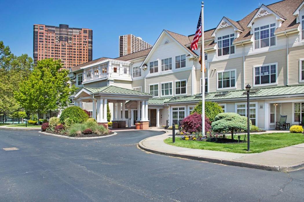 Sunrise of Edgewater - Edgewater, NJ