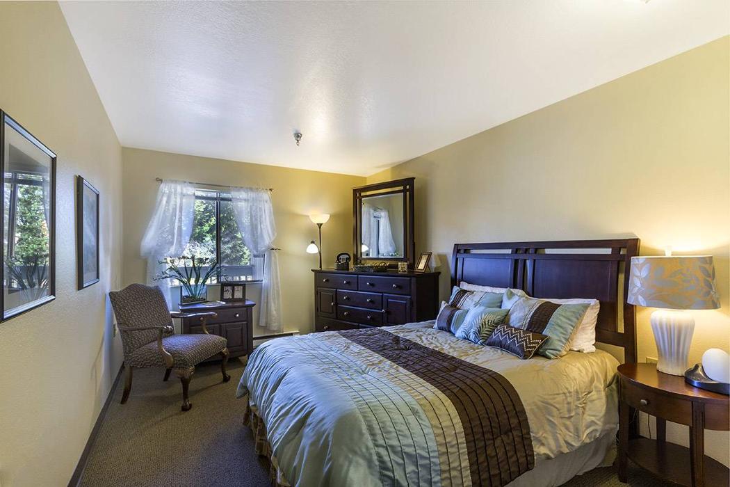 CLOSED - Sunrise of Lynnwood - Edmonds, WA