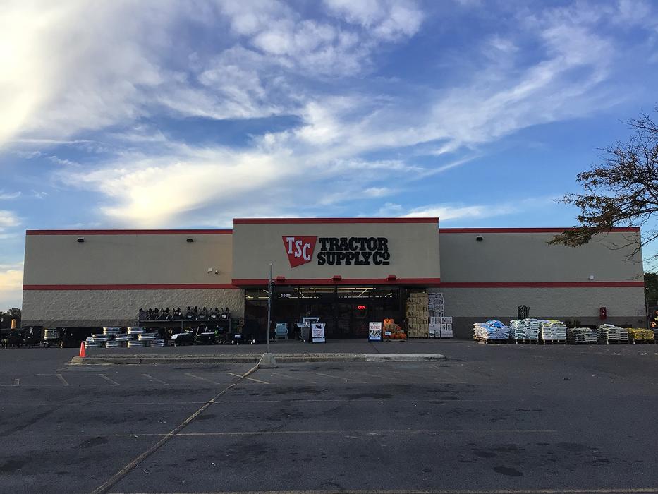 Tractor Supply Co. Image