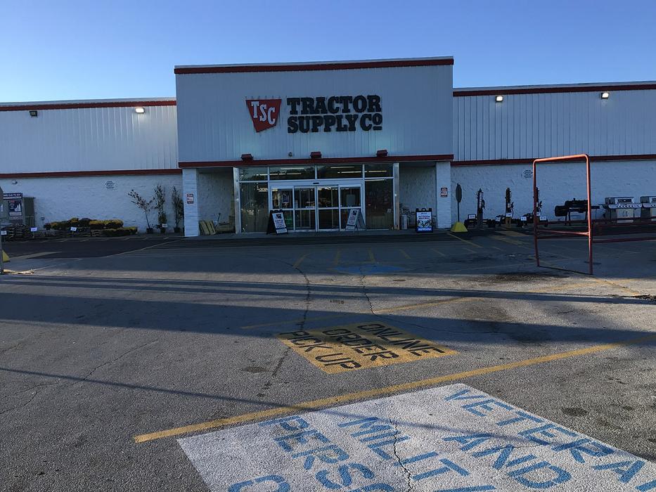 Tractor Supply Co. - Crossville, TN