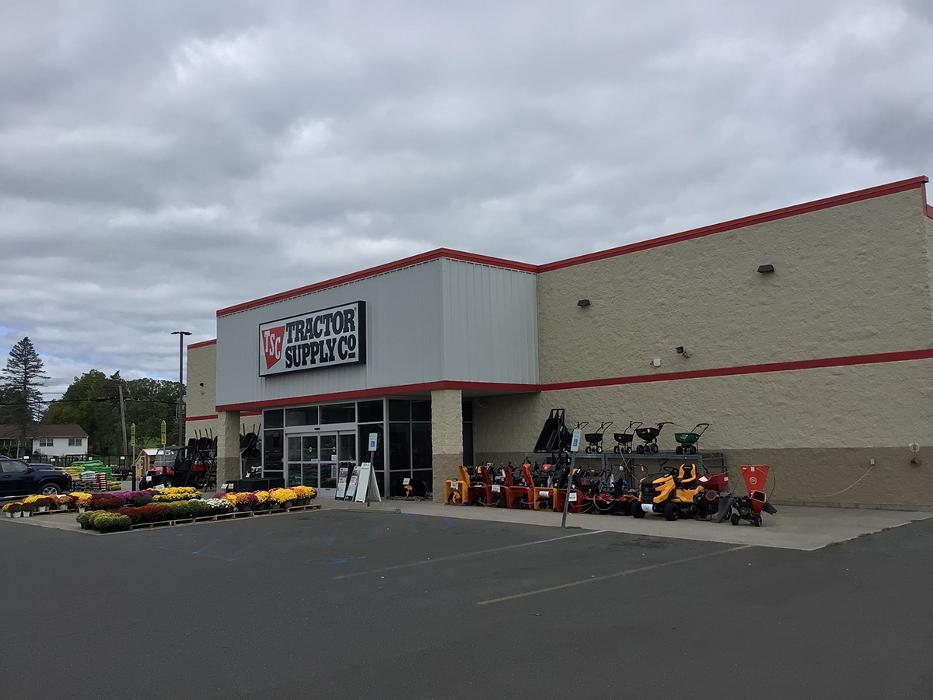 Tractor Supply Co. - Hudson, NY